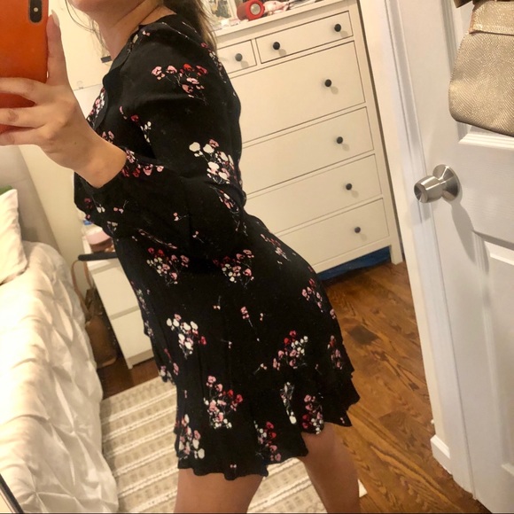 Express Dress - Picture 2 of 4